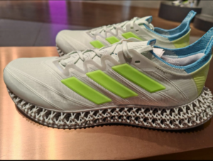 Giay Adidas 4DFWD 'White' IE5977