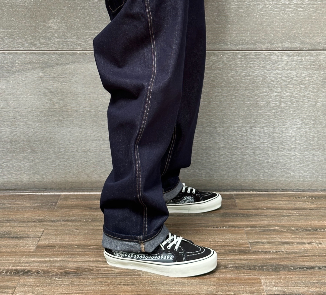 Giay Vans Sk8-Hi Reissue VLT LX x Invincible 'Black White' VN000CDDBP6