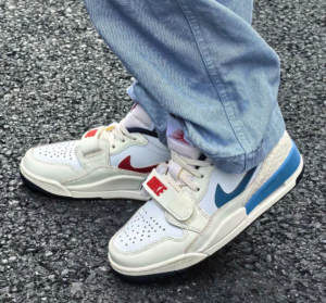 Giay Nike Air Jordan Legacy 312 Low 'Jumpman' HM3709-141