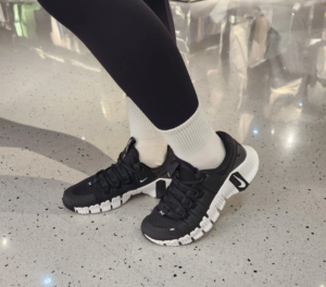 Giay Nike Free Metcon 5 'Black White' DV3949-001