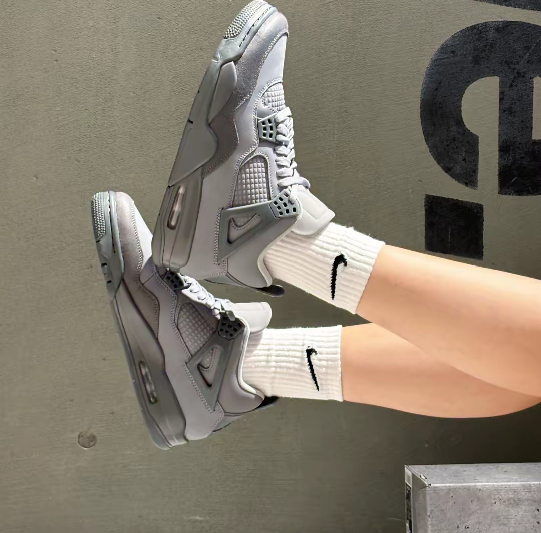 Giay Nike Air Jordan 4 Retro SE 'Wet Cement' FQ7928-001