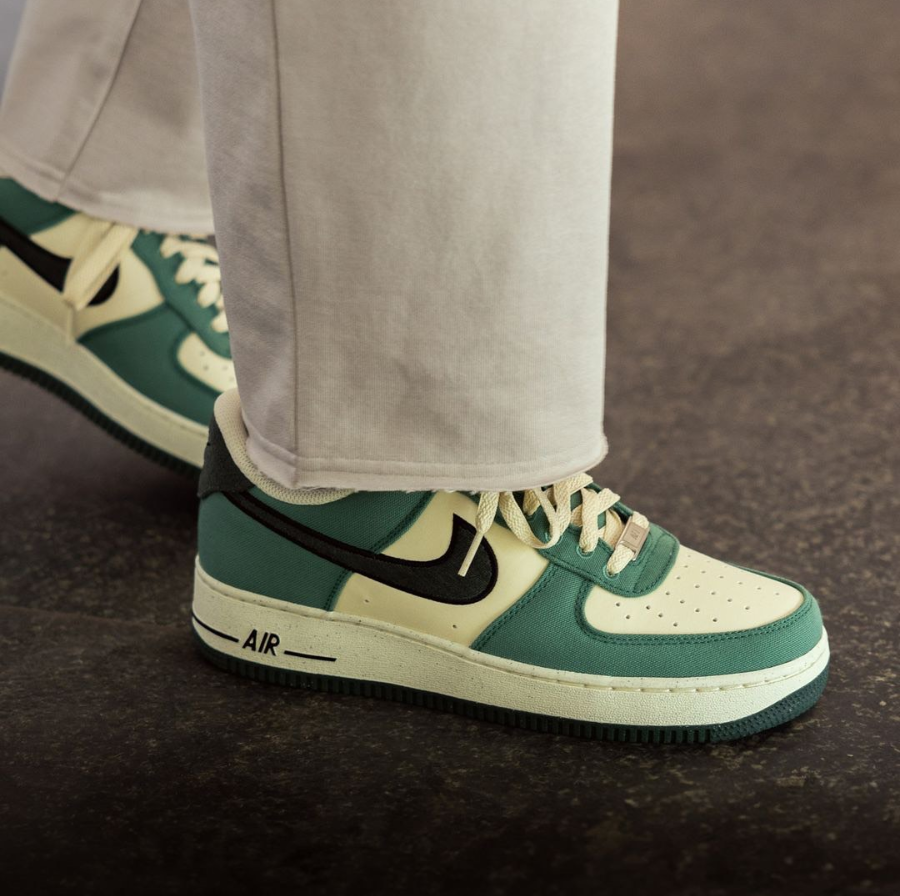 Giay Nike Air Force 1 Low 'Notebook Scribbles' FQ8713-100