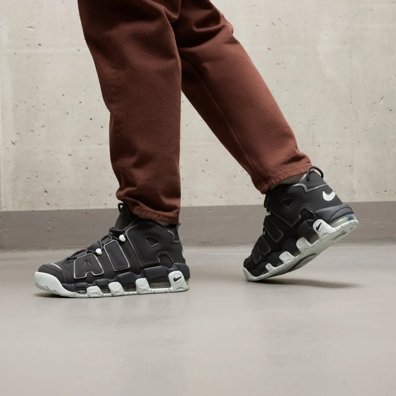 Giay Nike Air More Uptempo 96 'Dark Smoke' FJ4181-001