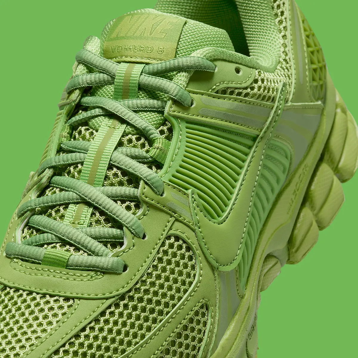 Giay Nike Zoom Vomero 5 'Chlorophyll' FQ7079-300