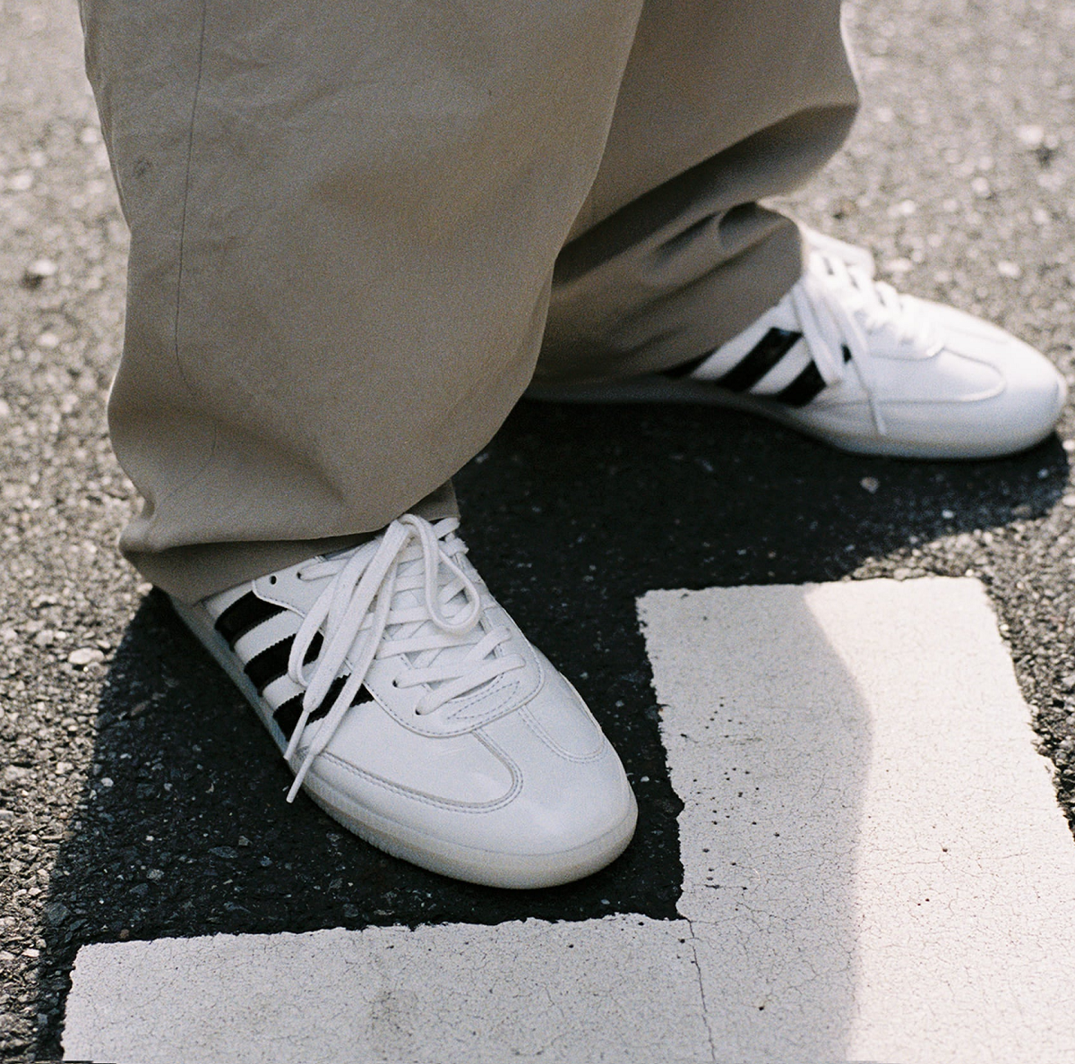 Giay Adidas Samba x Jason Dill 'White Black' IE5158