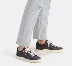 Giay Coach Clip Low Top Sneaker In Signature Canvas 'Mahogany' CK560-MABK