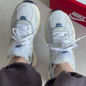 Giay Nike V2K Run 'White Midnight Navy' FD0736-102