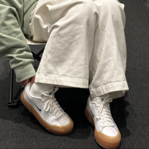 Giay Nike Court Legacy Lift 'White Vintage' FV5526-100