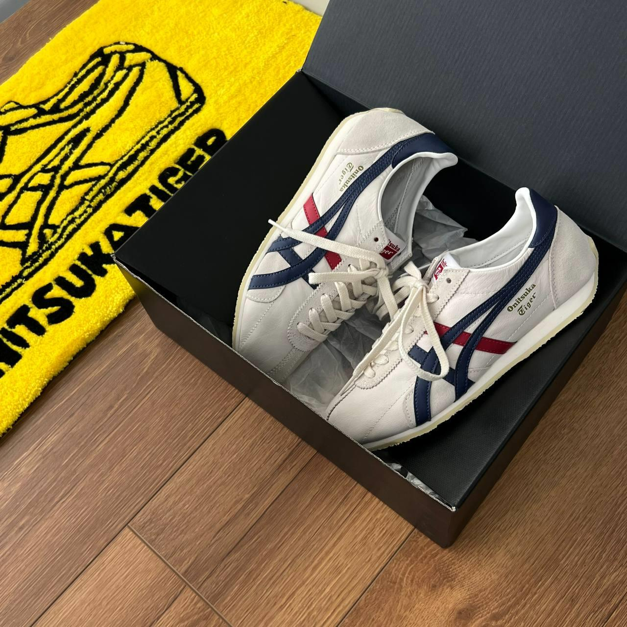 Giay Onitsuka Tiger Runspark 'White Blue Red' TH201L-9950