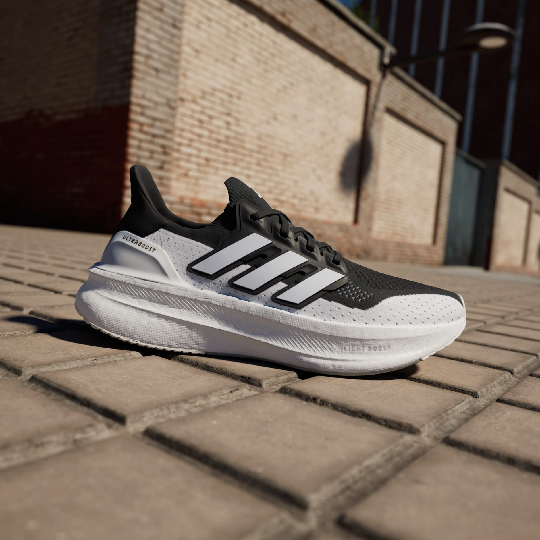 Giay Adidas Ultraboost 5 'Black White' IF1480
