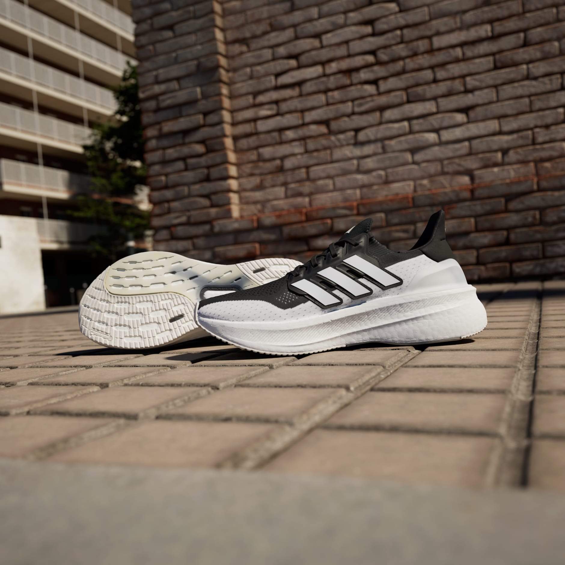 Giay Adidas Ultraboost 5 'Black White' IF1480