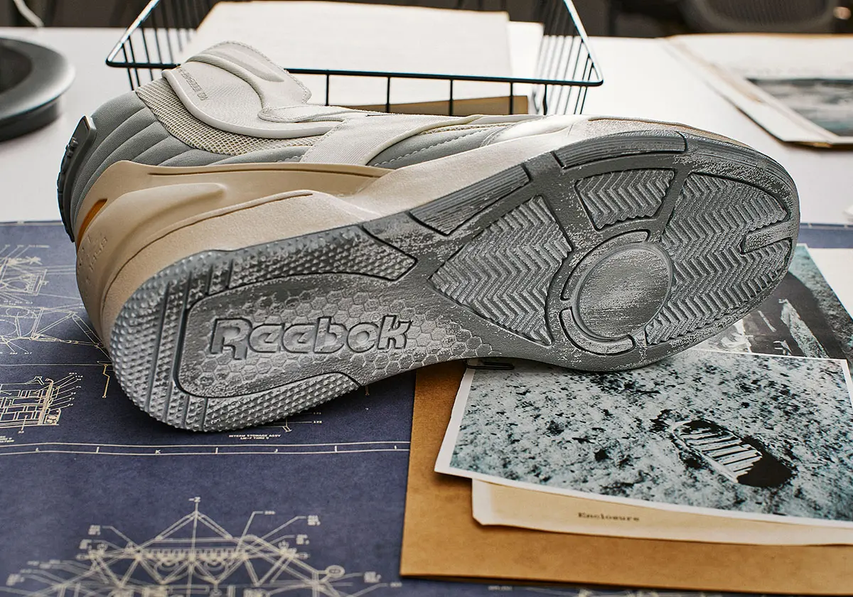 Giay Reebok BB 4000 II x NASA 'Tan White' 100206315