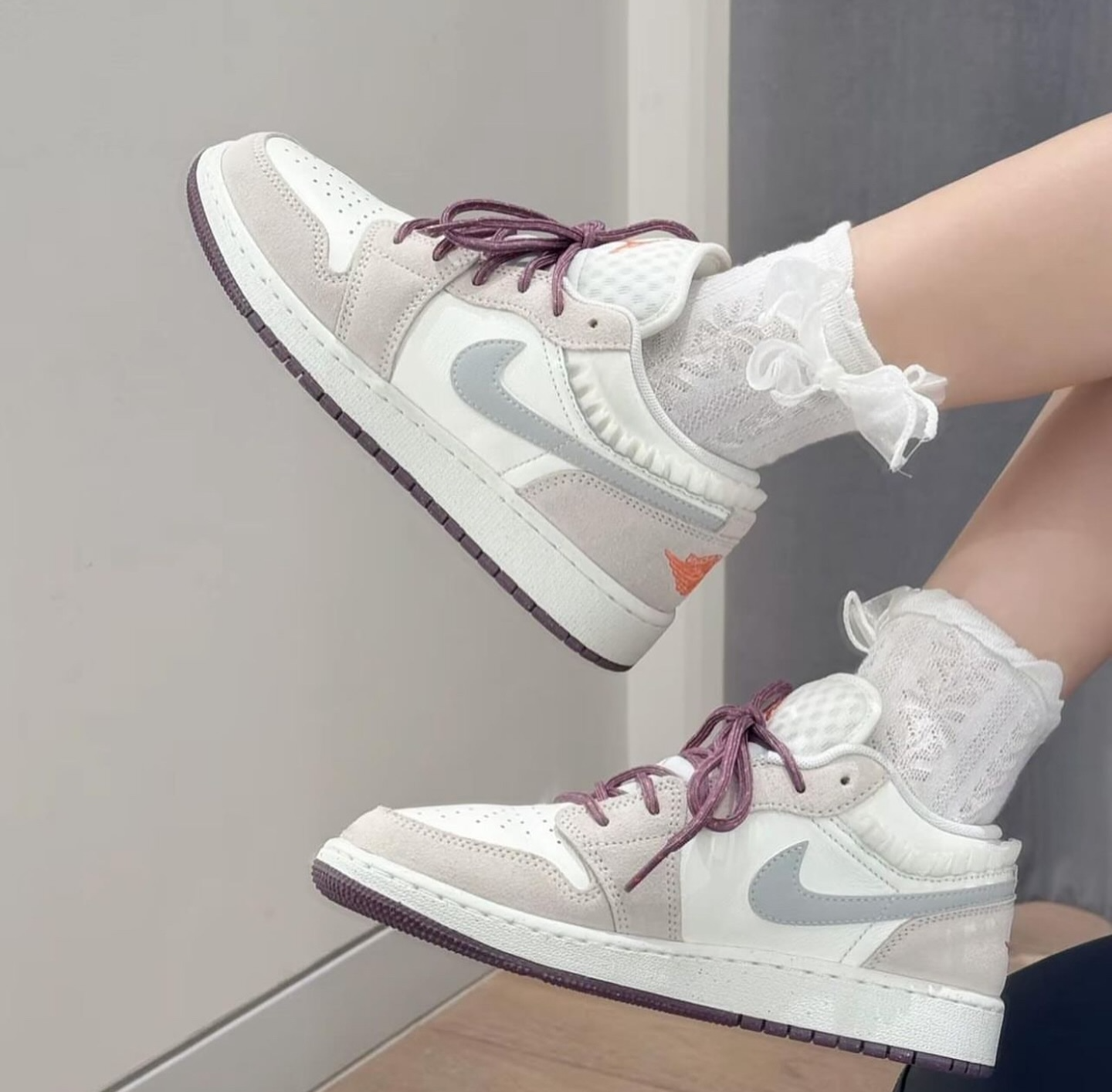 Alternative view of Giày Nike Air Jordan 1 Low 'Lets Play' FQ8094-100