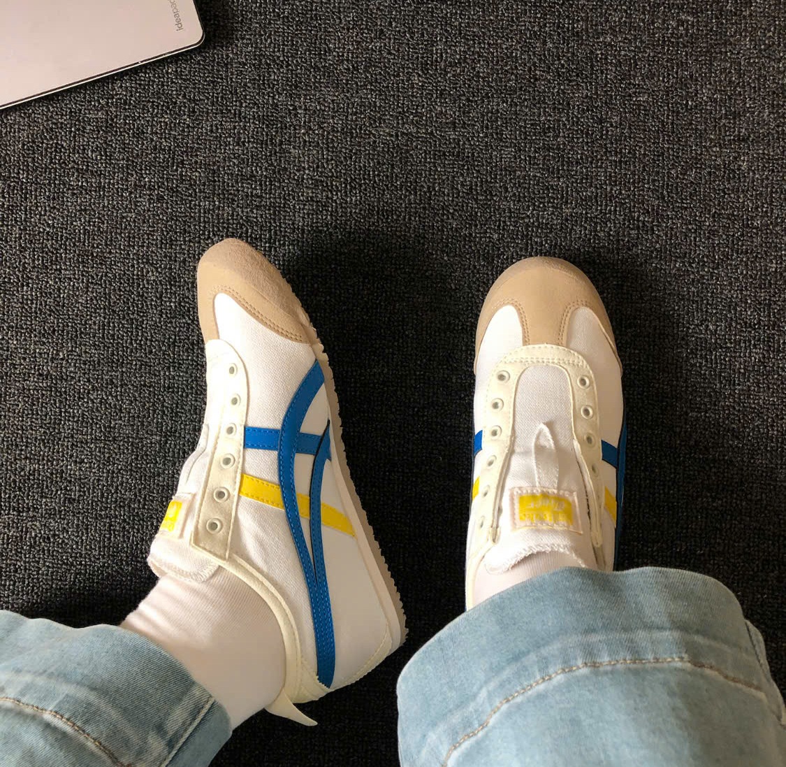 Alternative view of Giày Onitsuka Tiger Mexico 66 'White Blue Yellow' 1183A360-127