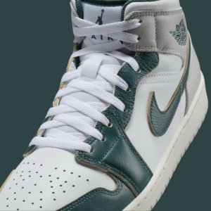 Giay Nike Air Jordan 1 Mid SE &#039;Oxidized Green&#039; FQ7720-103