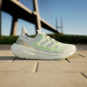 Giay Adidas Ultraboost Light 'Green' IE3338