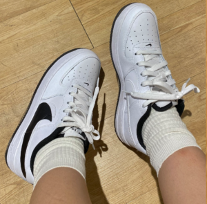 Giay Nike Air Force 1 LV8 4 GS 'Black White' FQ4118-100