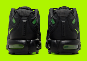 Giay Nike Air Max Plus Drift 'Black Volt' FD4290-006