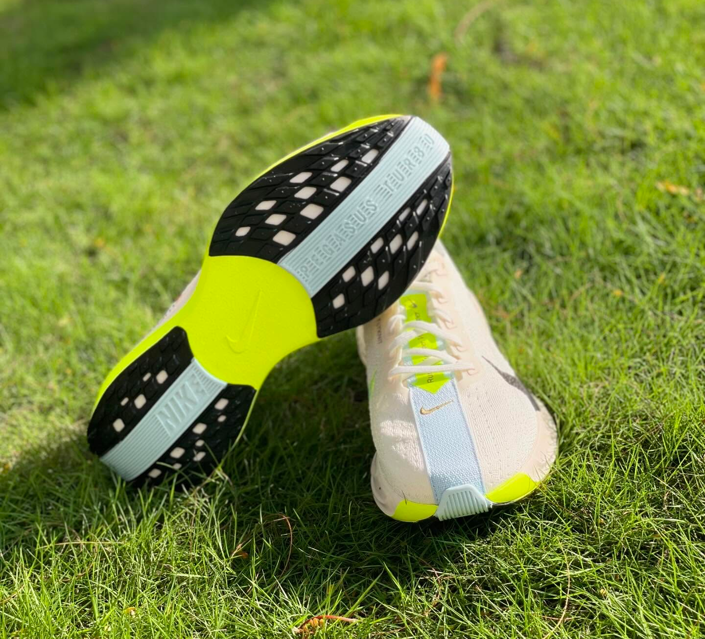 Giay Nike Pegasus Plus 'Sail Pale Ivory' HQ3451-101