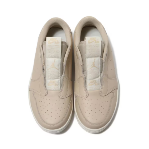 Giay Nike Air Jordan 1 Retro Low Desert 'Light Cream' AV3918-200