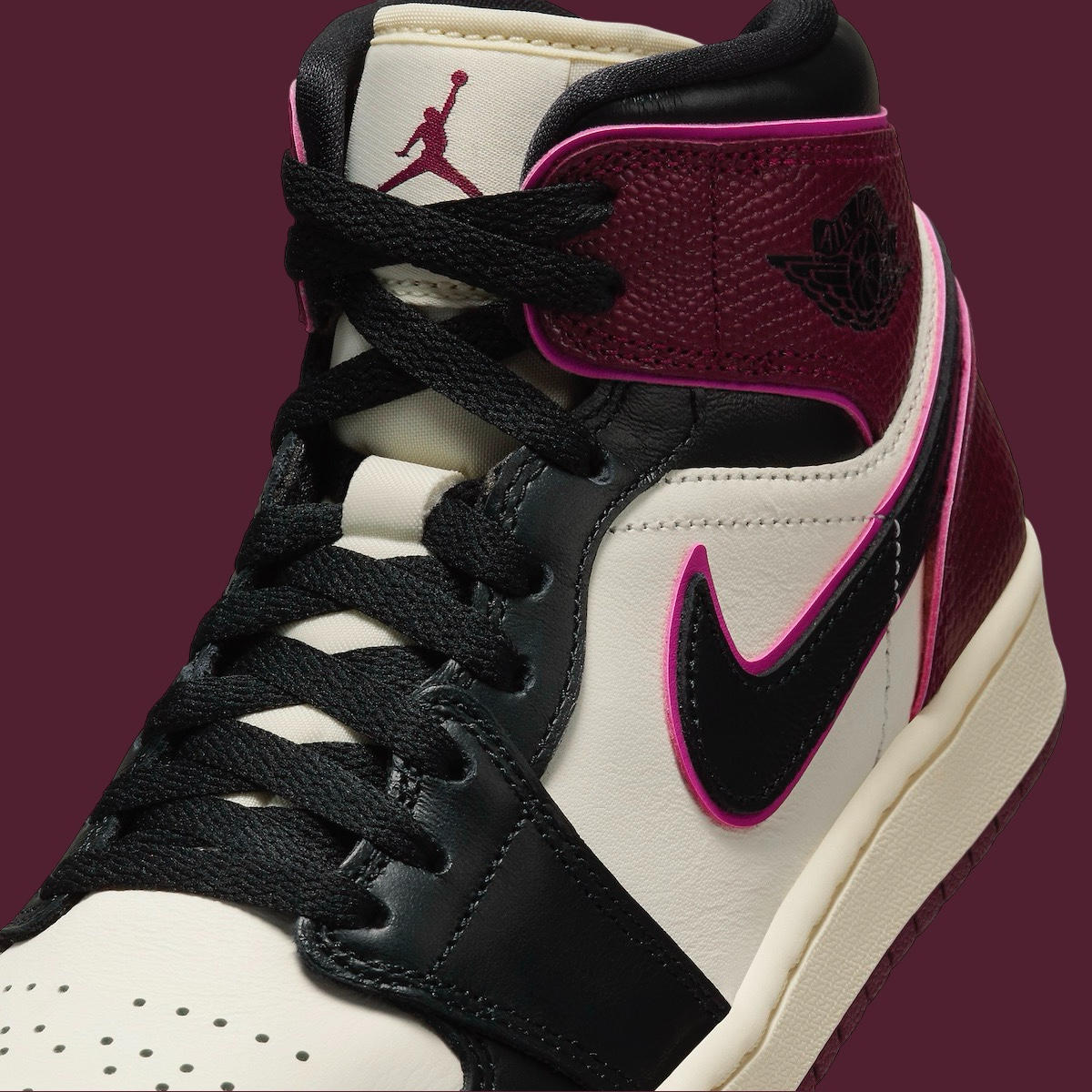 Giay Nike Air Jordan 1 Mid SE 'Bordeaux' FQ7818-101