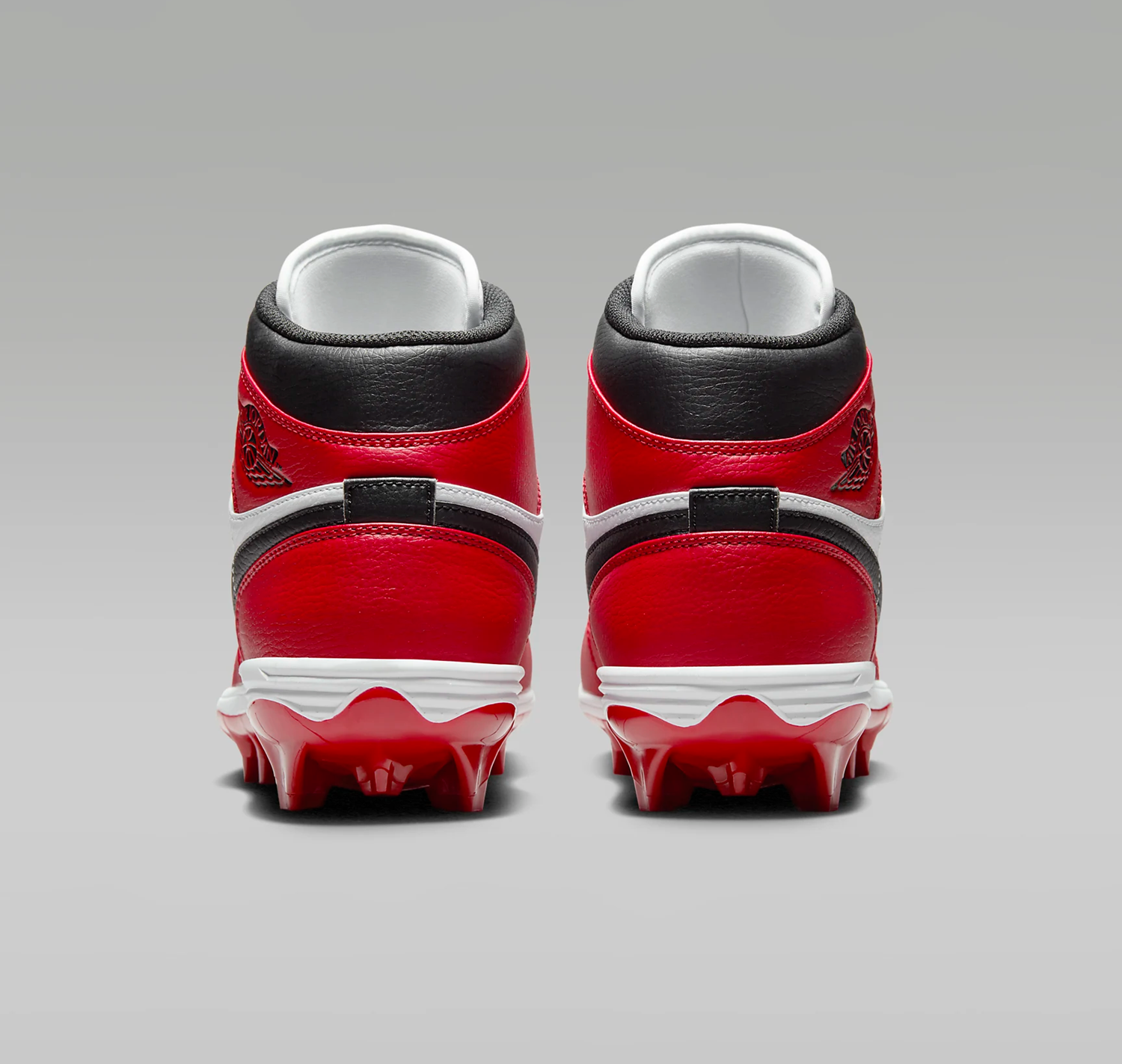 Giay Nike Air Jordan 1 Mid TD Cleat 'Chicago' FJ6805-106