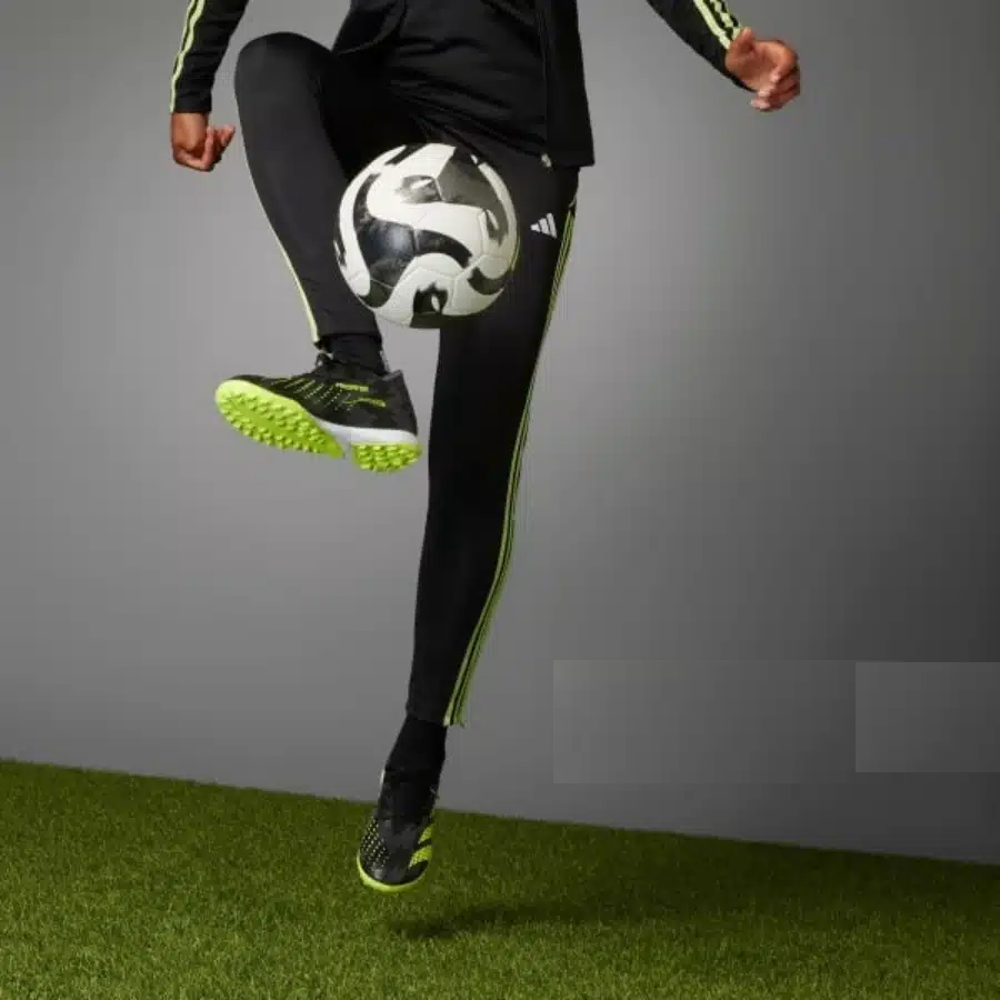 Giay Adidas Predator Accuracy 'Crazycharged Pack' IG0768