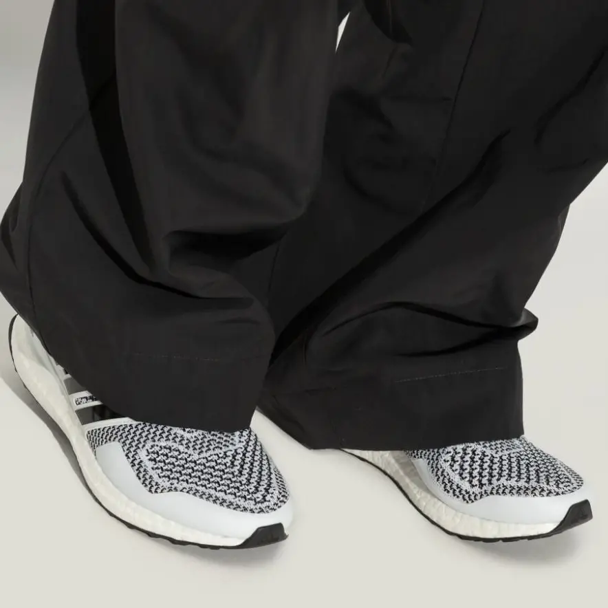 Giay Adidas UltraBoost 1.0 'Oreo' IH4924