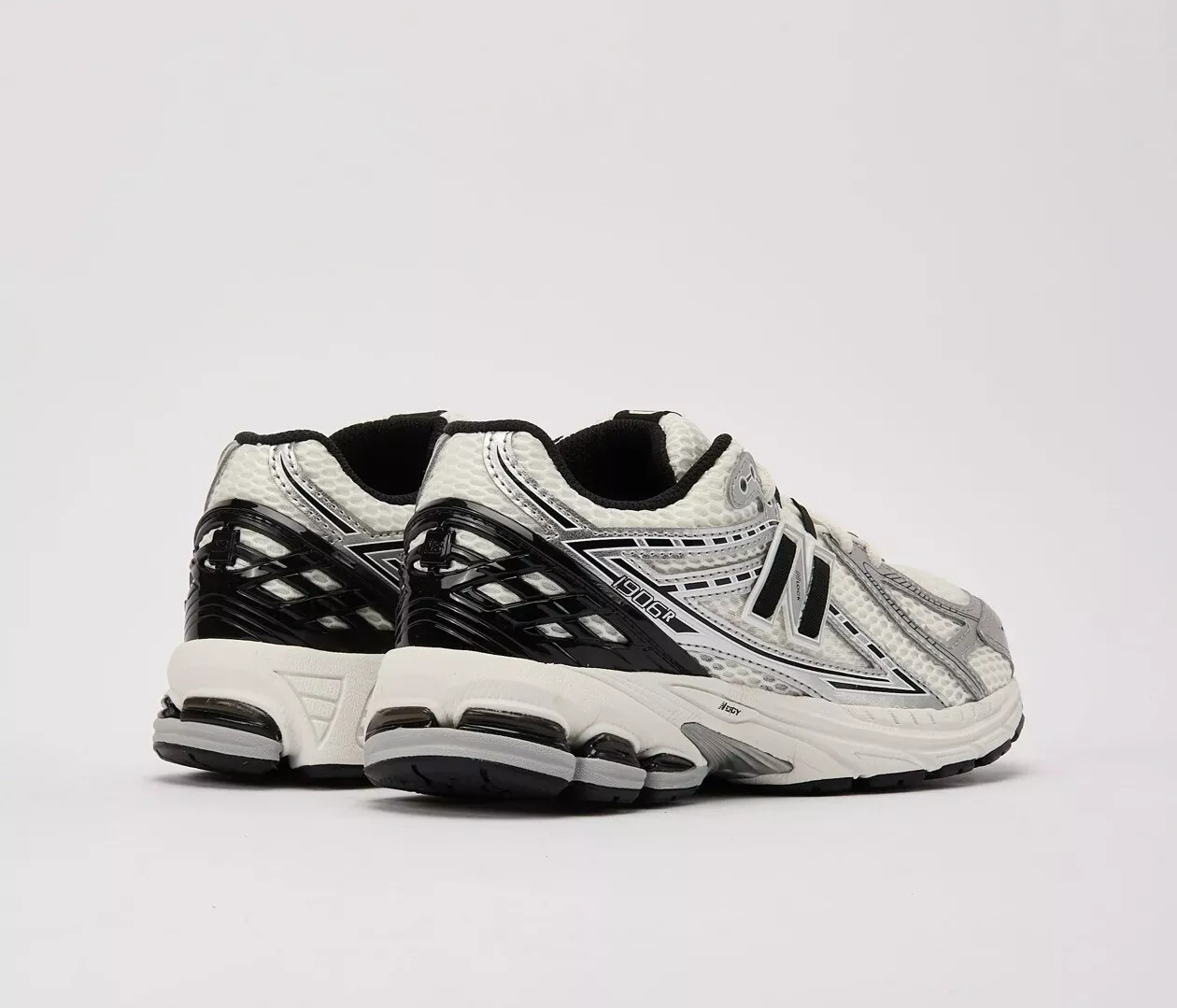 Giay New Balance 1906 'Silver Metallic Black' GC1906ER