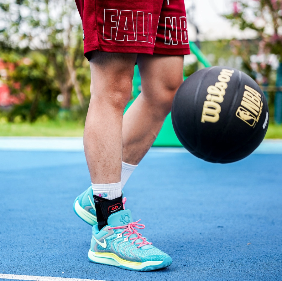 Giay Nike Jonquel KD 17 x Jones 'Bahamas' HV1945-300