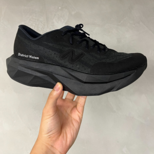 Giay New Balance FuelCell v4 x District Vision 'Black' MRCELDV4