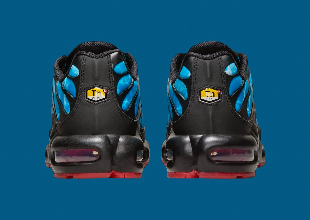 Giay Nike Air Max Plus 'Shark Attack' HQ3824-001