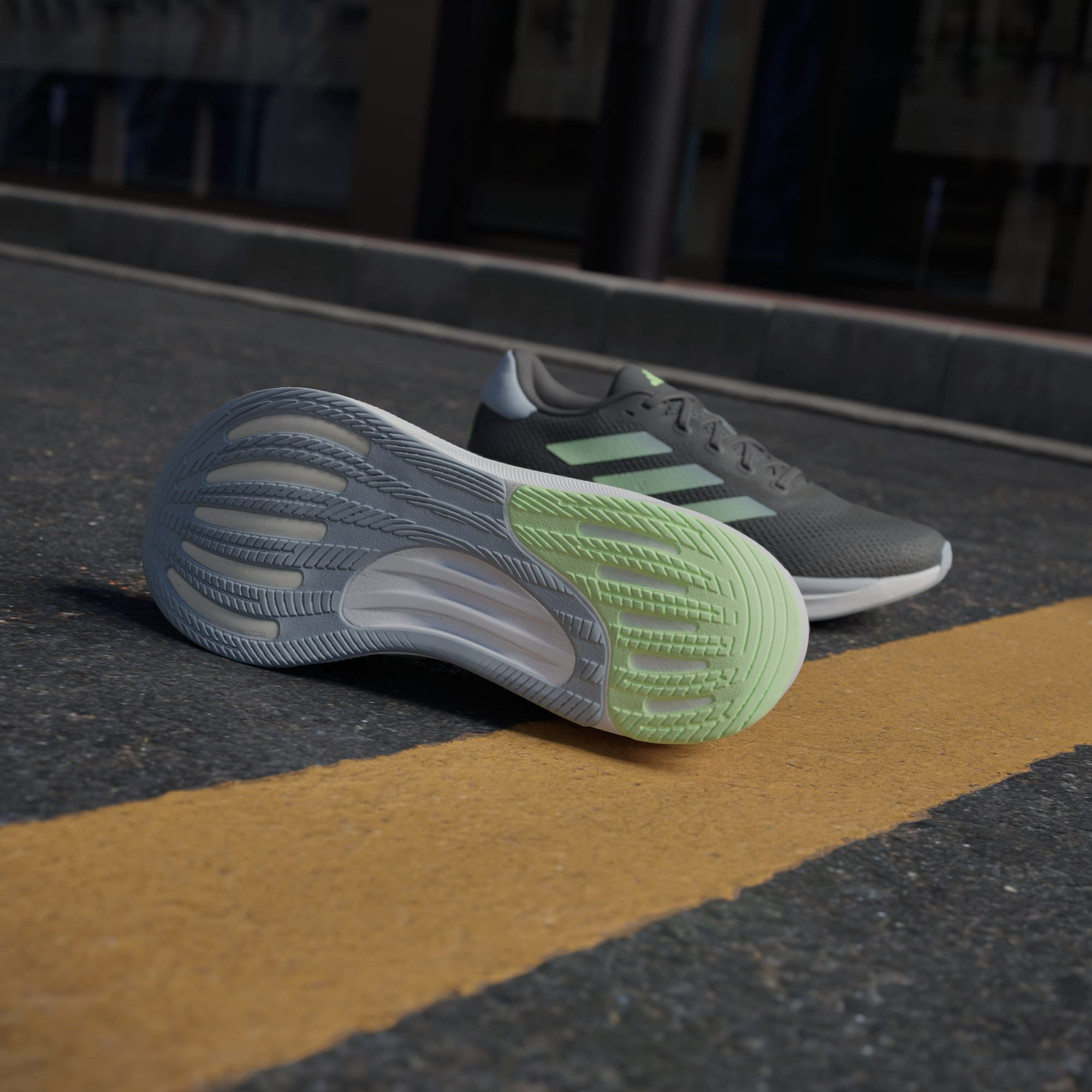 Giay Adidas Supernova Stride 'Grey' IG8315