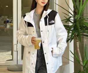 Ao The North Face Windbreaker 'White' NF0A81NO-FN4