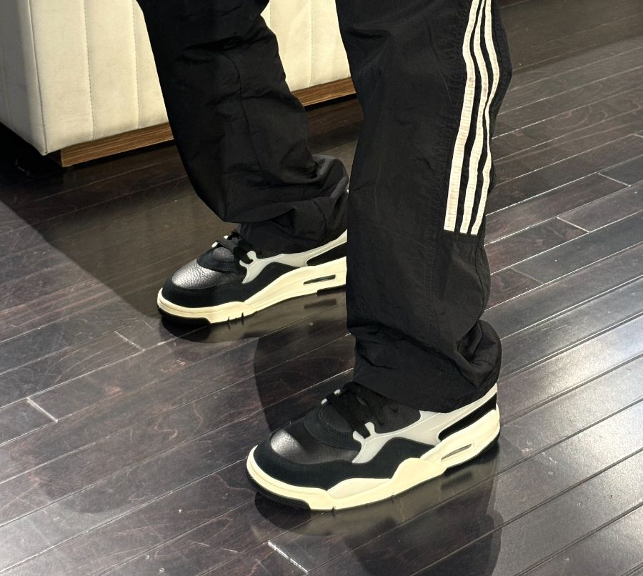 Giay Nike Air Jordan 4 RM 'Black Sail' FQ7939-006