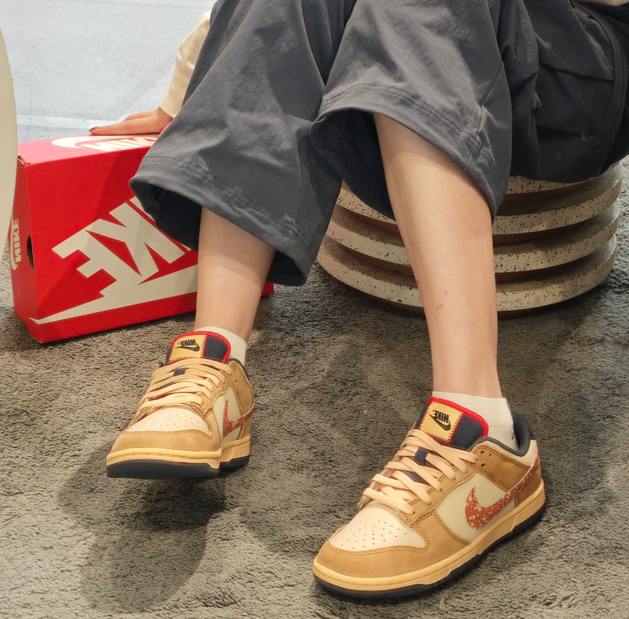 Giay Nike Dunk Low 'Wheat Sanddrift' HQ3640-790
