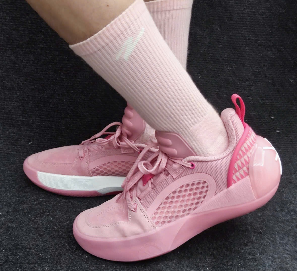 Giay Lining Wade All City 12 Encore 'Family Love' ABAU029-4