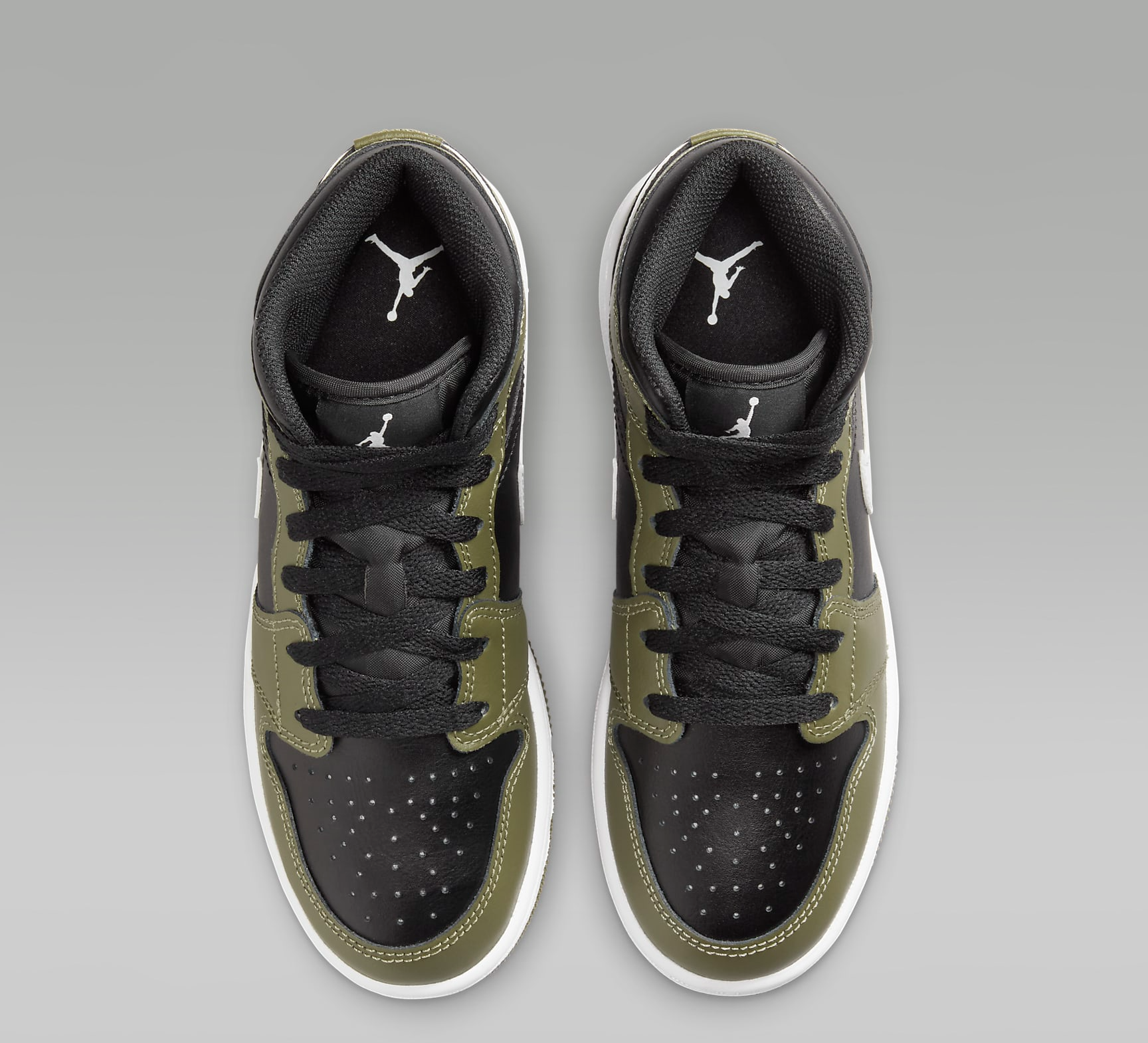 Giay Nike Air Jordan 1 Mid GS 'Black White Olive' DQ8423-092