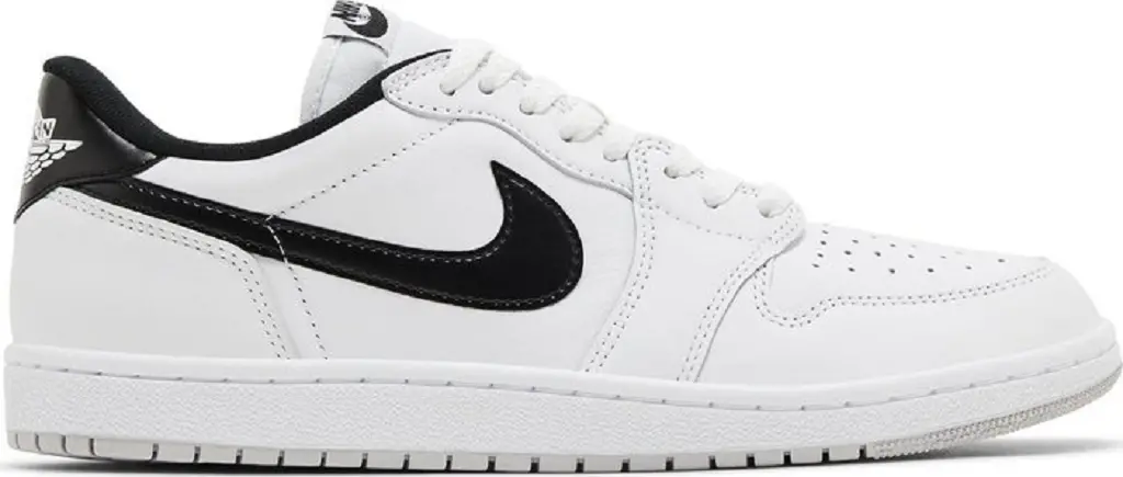 Giay Nike Air Jordan 1 Retro Low OG 'Metallic Black' FB9933-102