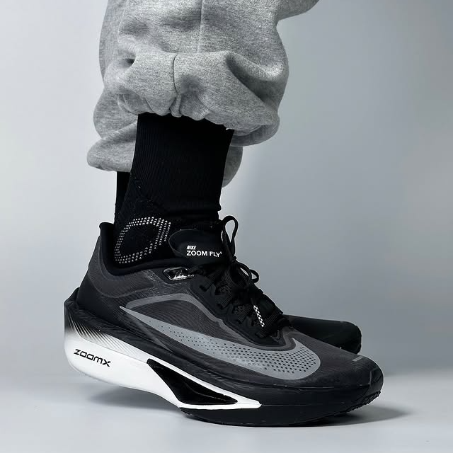 Giay Nike Zoom Fly 6 'Black Smoke Grey' FN8454-001