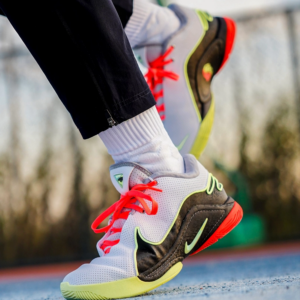 Giay Nike LeBron 22 'Crown Jewel' FZ1094-101