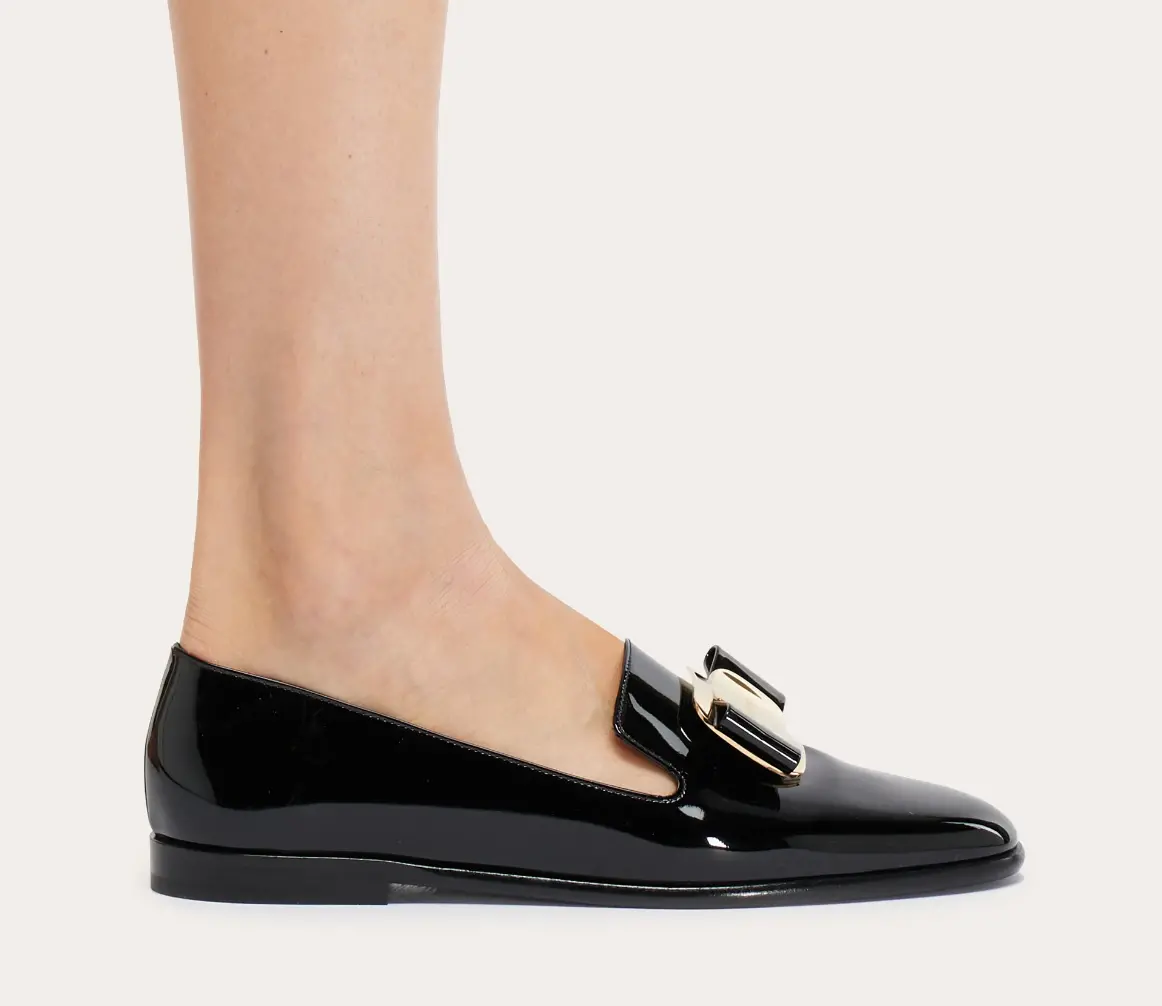 Giay Salvatore Ferragamo New Vara Plate Loafer 'Black' 01H522-768944