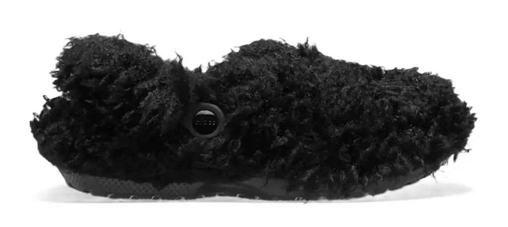 Dep Crocs Classic Shaggy Fur Lined Clog 'Black' 210911-001