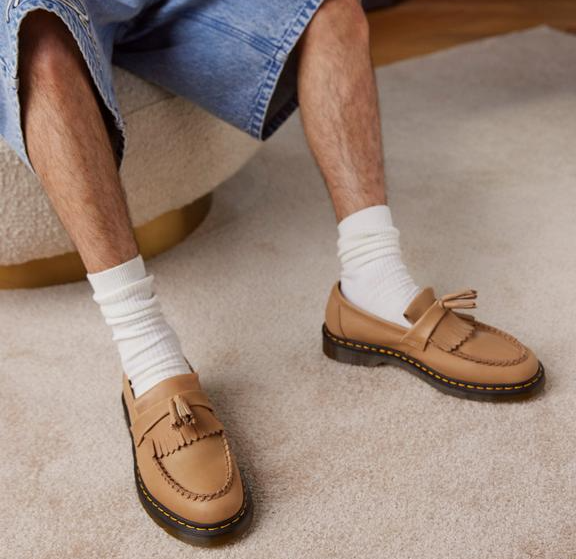 Giay Dr.Martens Adrian Carrara Leather Tassel 'Beige' 30686250