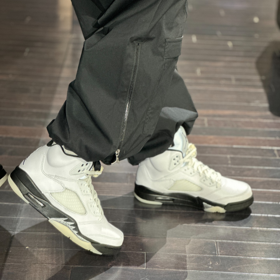 Giay Nike Air Jordan 5 Retro 'White Black' DD0587-110