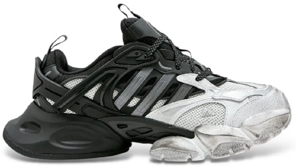 Giay Adidas XLG Runner Deluxe 'White Black' JR0861