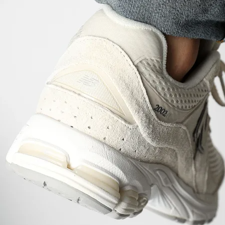 Giay New Balance 2002R 'Beige' M2002WC