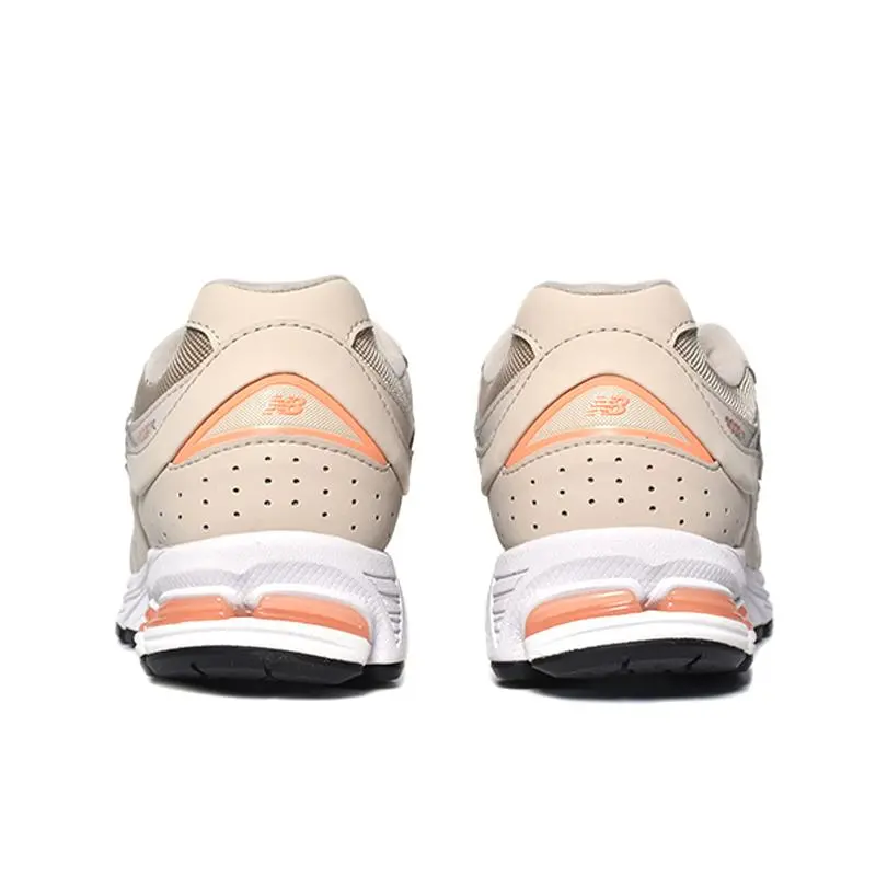 Giay New Balance 2002R 'Beige White' M2002ROP