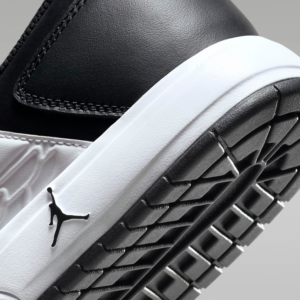 Giay Nike Air Jordan NU Retro 1 Low 'White Black' DV5141-100