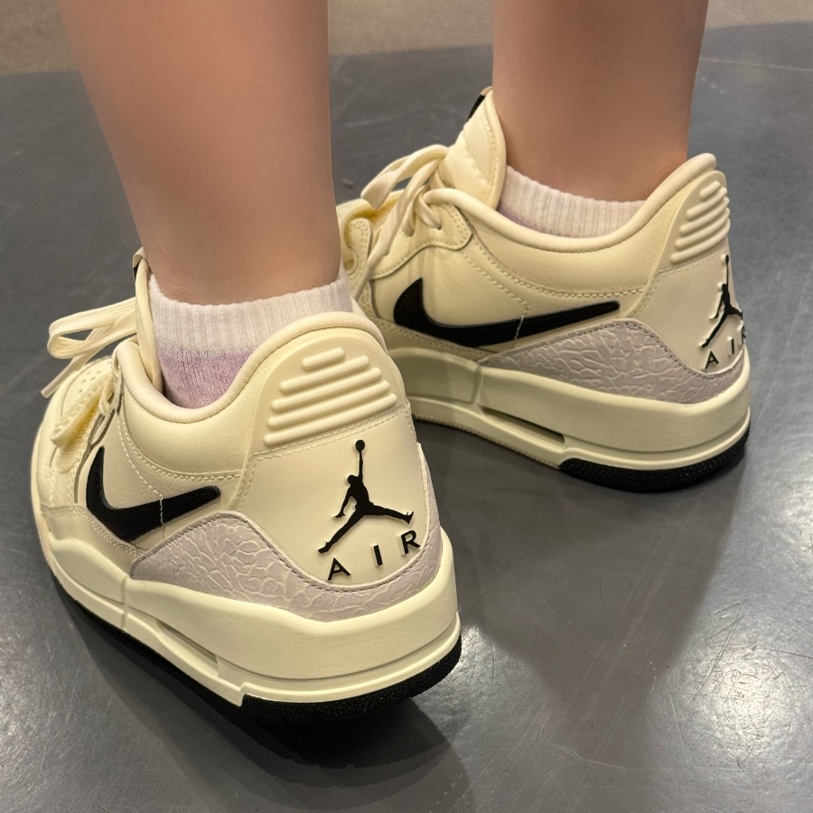 Alternative view of Giày Nike Air Jordan Legacy 312 Low 'Coconut Black' HV1807-101